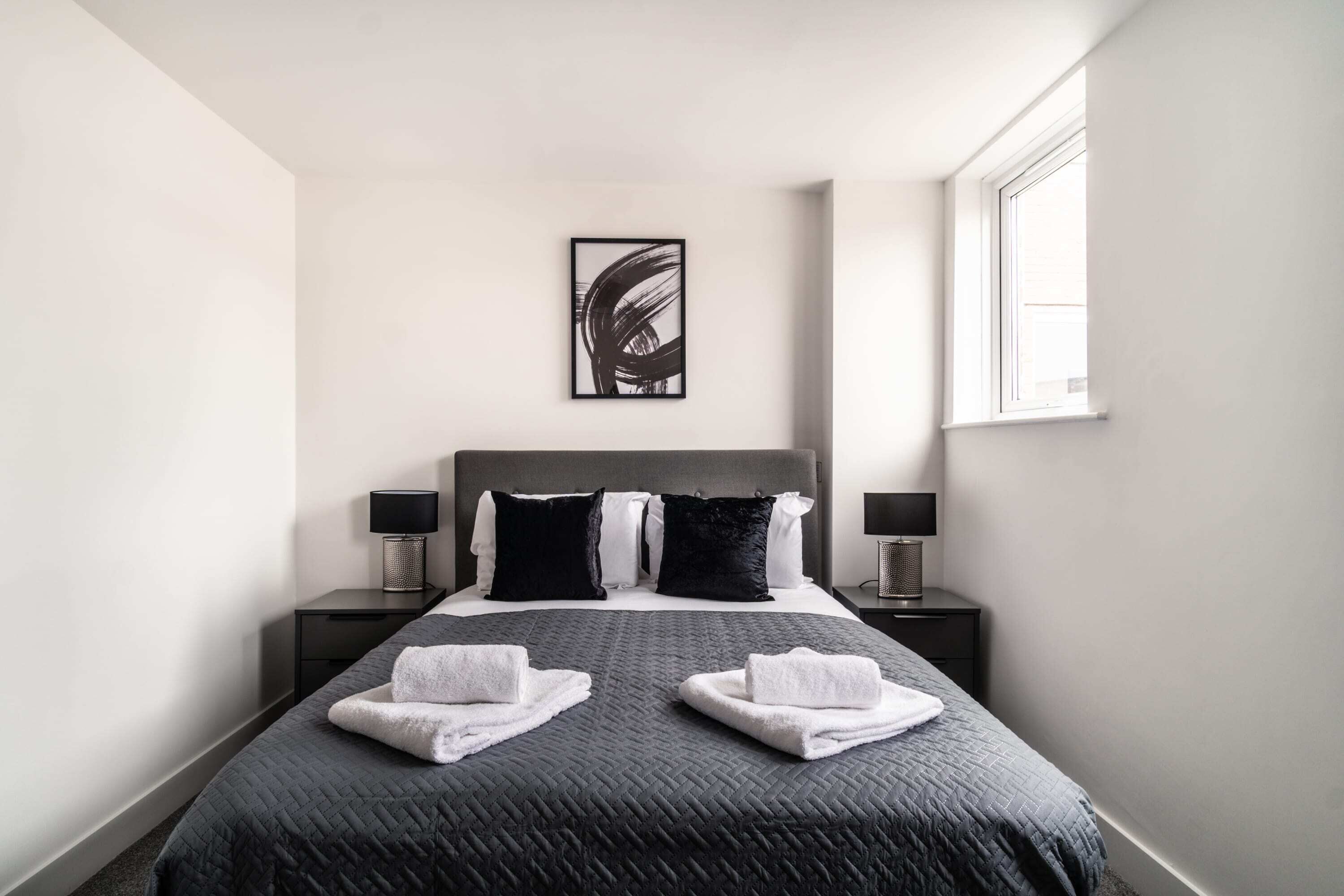 1 bedroom, desk, iron/ironing board, WiFi