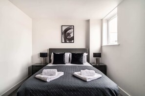 1 soverom, skrivebord, strykejern/-brett og wi-fi