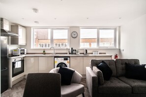 Uklassifisert bilde, 2 av 16, knapp