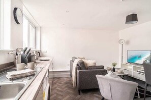 Interior - Spacious 1 Bed Apartment in Central Wrexham w WiFi (Wrexham)