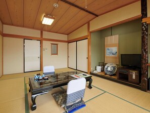 Traditional-Zimmer, Nichtraucher, eigenes Bad (Japanese Style, 12 Tatami-mats)
