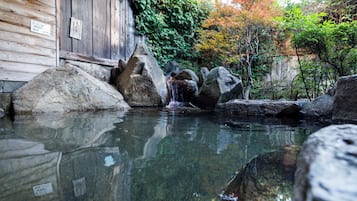 Baño termal público