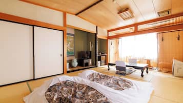 Quarto tradicional, para não fumantes, banheiro privativo (Japanese Style, 12 Tatami-mats) | Escrivaninha, Wi-Fi de cortesia, roupa de cama