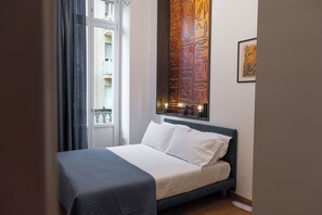 Luksusleilighet, 2 soverom, byutsikt | Sengetøy i egyptisk bomull, sengetøy av topp kvalitet og dundyner