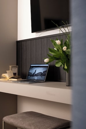 Luxury Apartment, 2 Bedrooms, City View