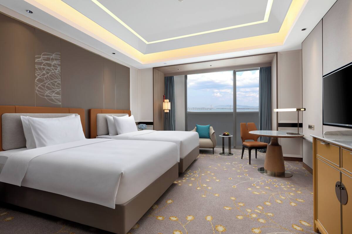 Elite Twin Room, Bay View