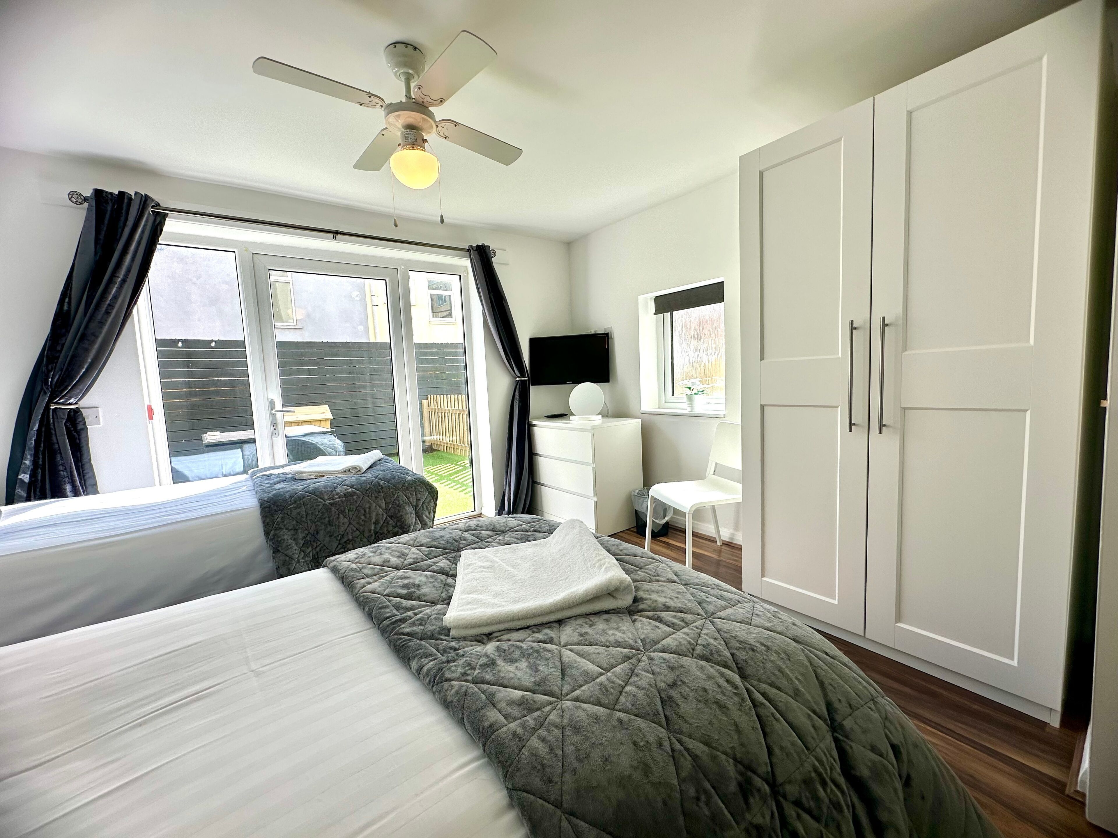 2 間睡房、方便輪椅出入