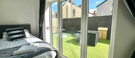 2 bedrooms, wheelchair access