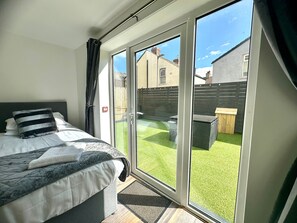 2 bedrooms, wheelchair access