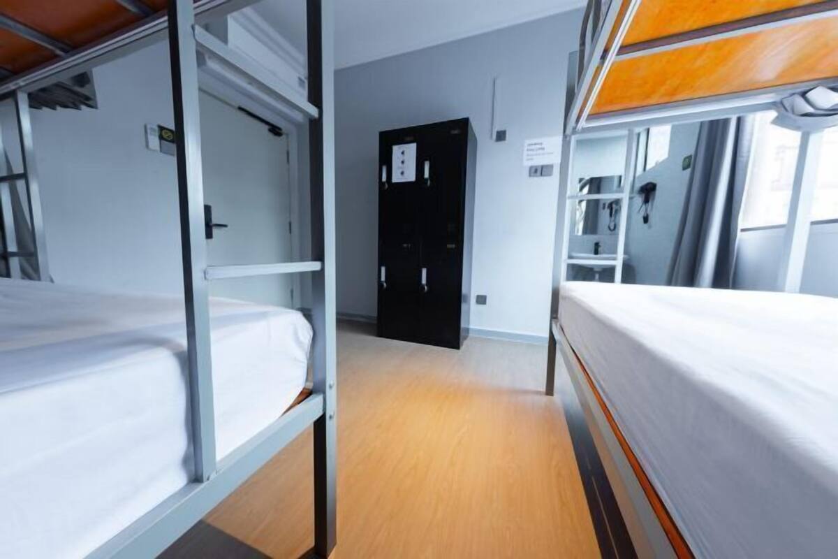 암막 커튼, 다리미/다리미판, 무료 WiFi, 침대 시트