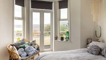 Desk, iron/ironing board