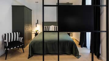 Executive Studio Suite | Frette Italian sheets, premium bedding, memory foam beds