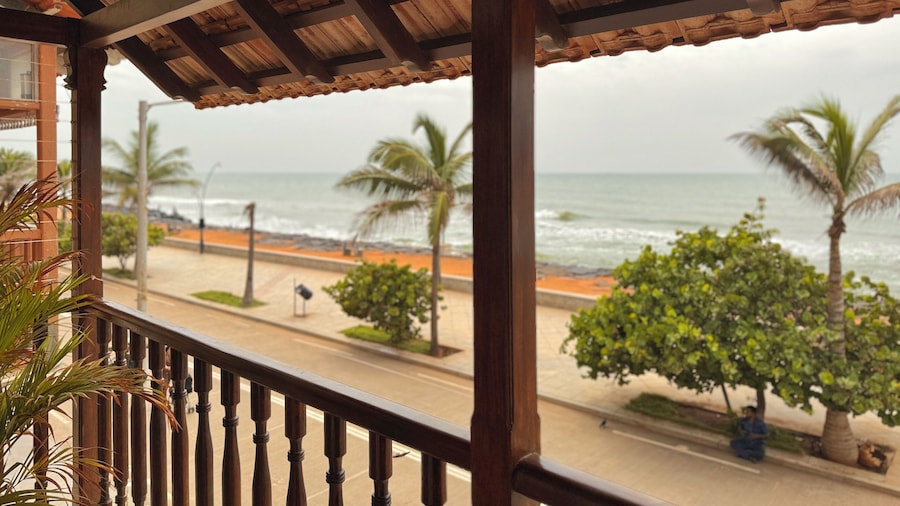 La Plage SeaView Suites
