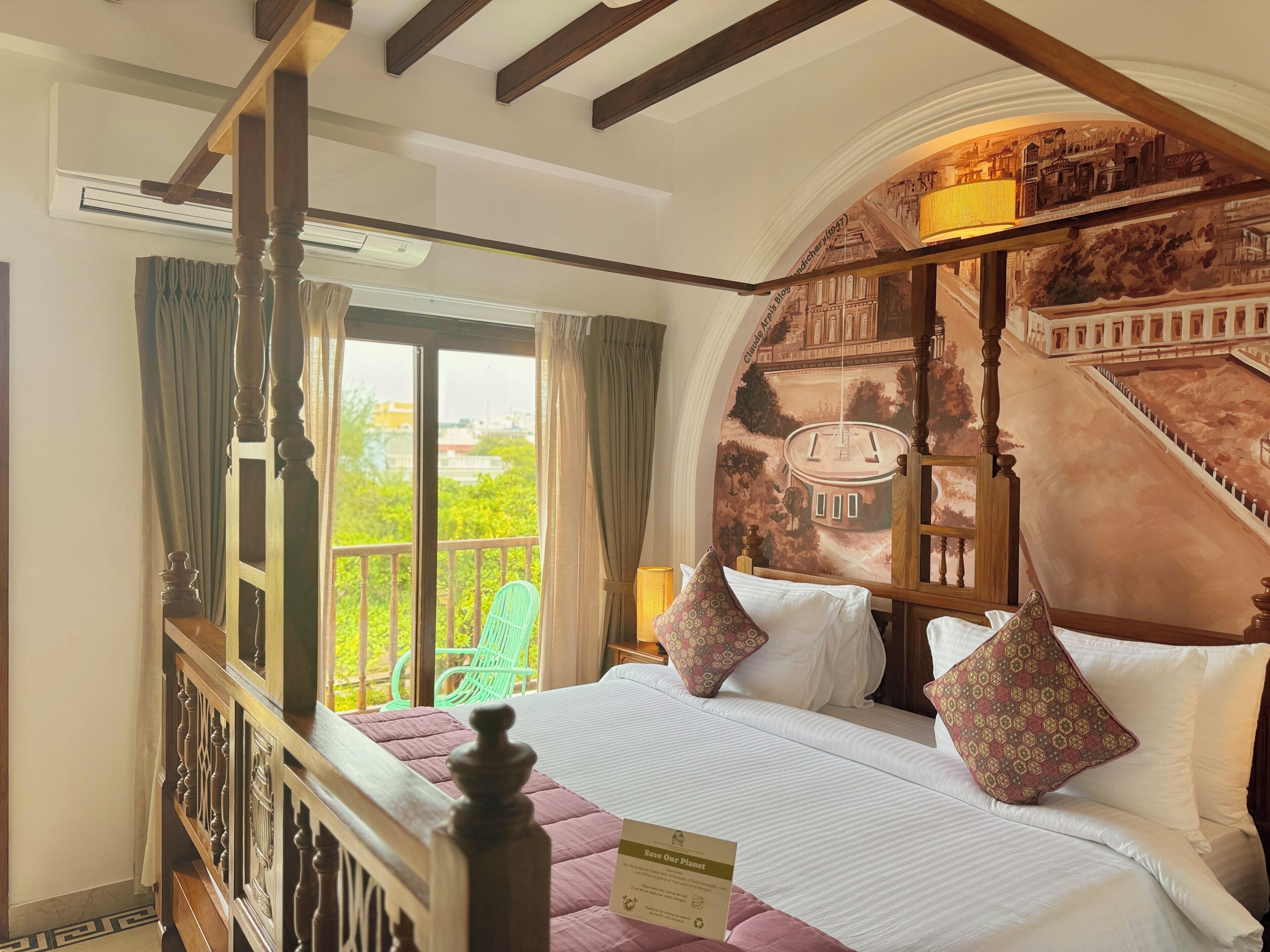 Suite Superior, balkon, pemandangan laut | Seprai katun Mesir, seprai premium, dan setrika/meja setrika