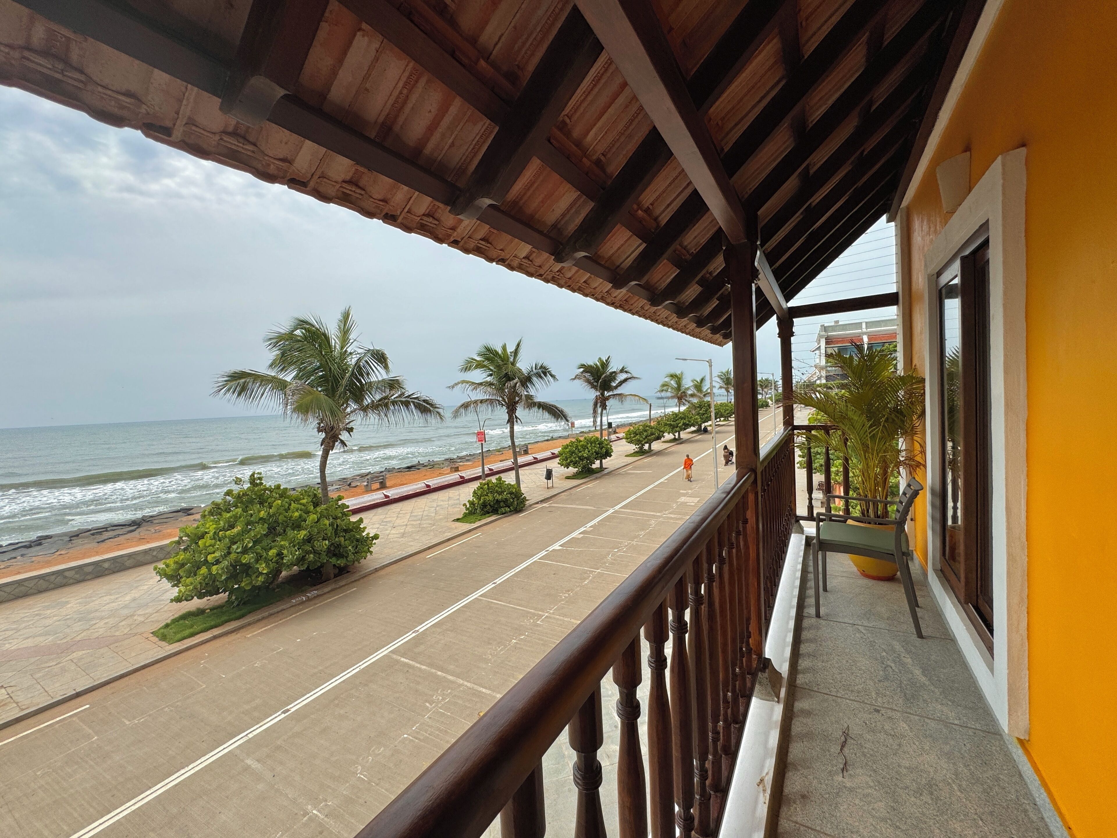 Deluxe Suite, Sea View | Balcony