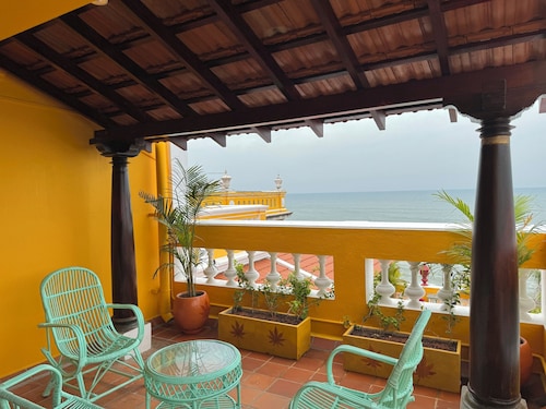 La Plage SeaView Suites