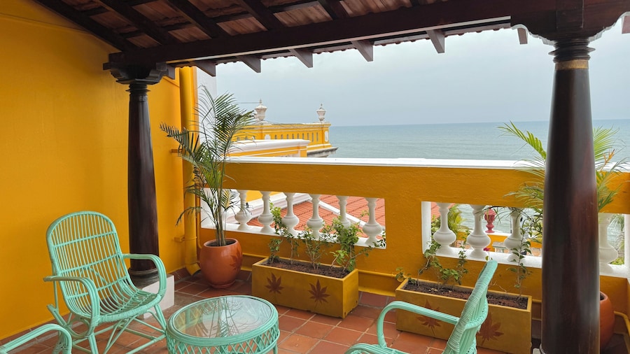 La Plage SeaView Suites