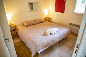 1 chambre, fer et planche à repasser, Wi-Fi