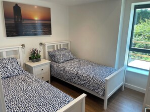 2 chambres, fer et planche à repasser, Wi-Fi, draps fournis