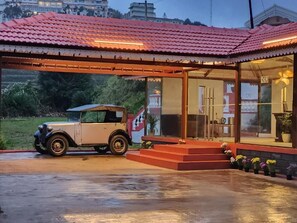 Front of property - Welbeck Vintage by Oxygen Resorts (Ootacamund)
