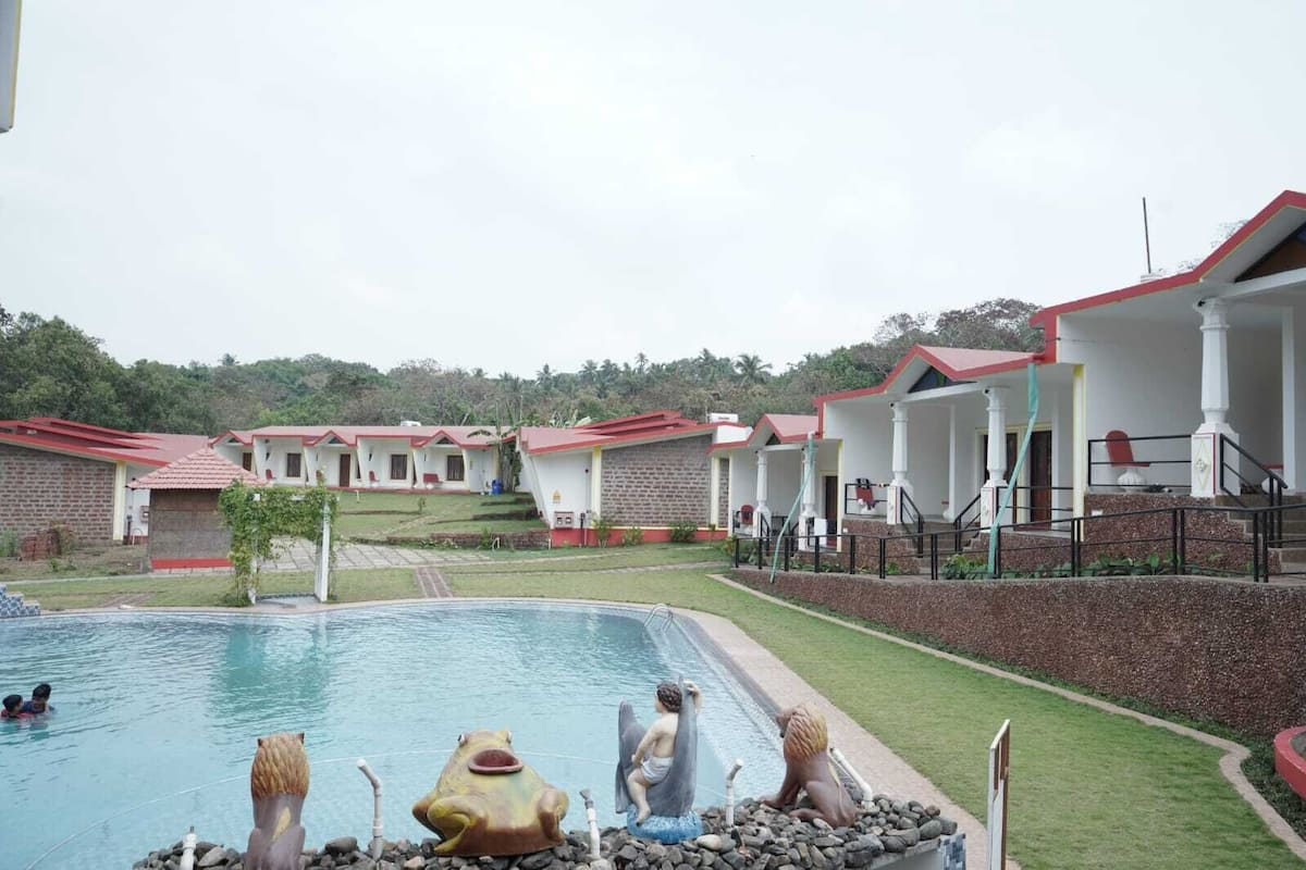 Doppia Premium, vista piscina | 1 camera, Wi-Fi gratuito