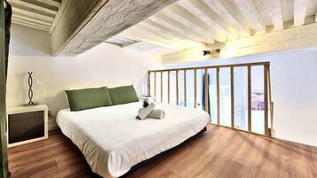 1 bedroom, iron/ironing board, travel crib, WiFi