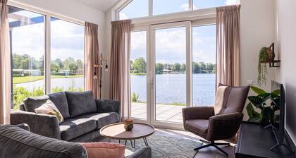 Detached holiday villa for up to 4 people