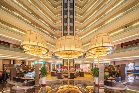 Lobby lounge. Serene Yuhua Hotel