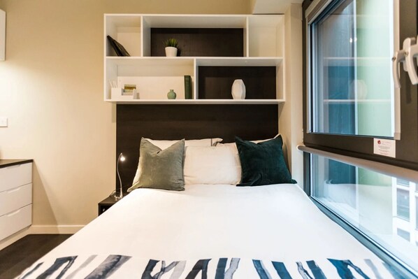 Double Room | Blackout drapes, iron/ironing board, free WiFi - For Students Only Chapter Old Street in London (London)