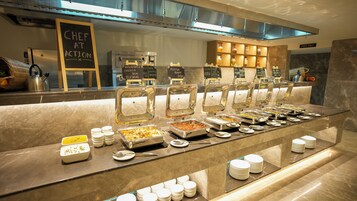 Café da manhã feito na hora todos os dias (INR 800 por pessoa) 