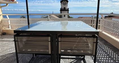 Family apartment in the heart of Arco da Calheta, 5 minutes from the beach.