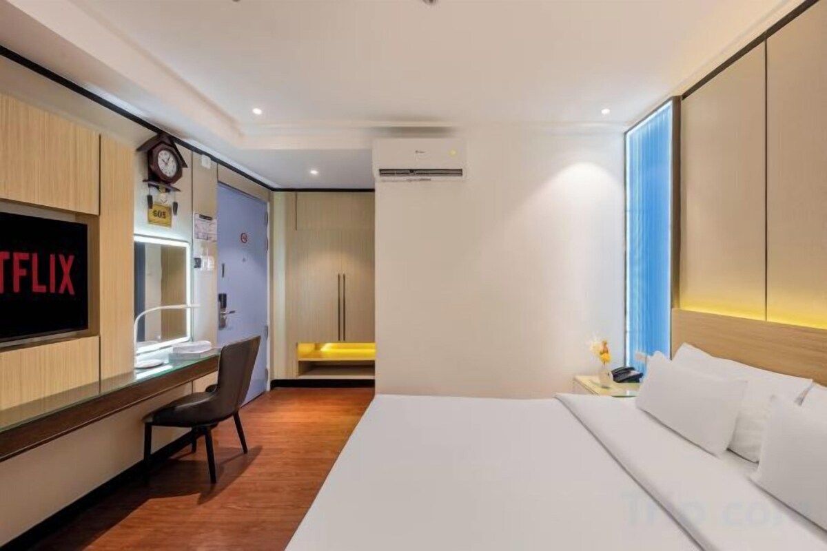 1 bedroom, minibar, in-room safe, blackout curtains