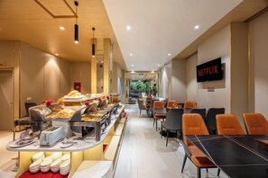 Free daily buffet breakfast - A25 Hotel - 277 Le Thanh Ton (Ho Chi Minh City)