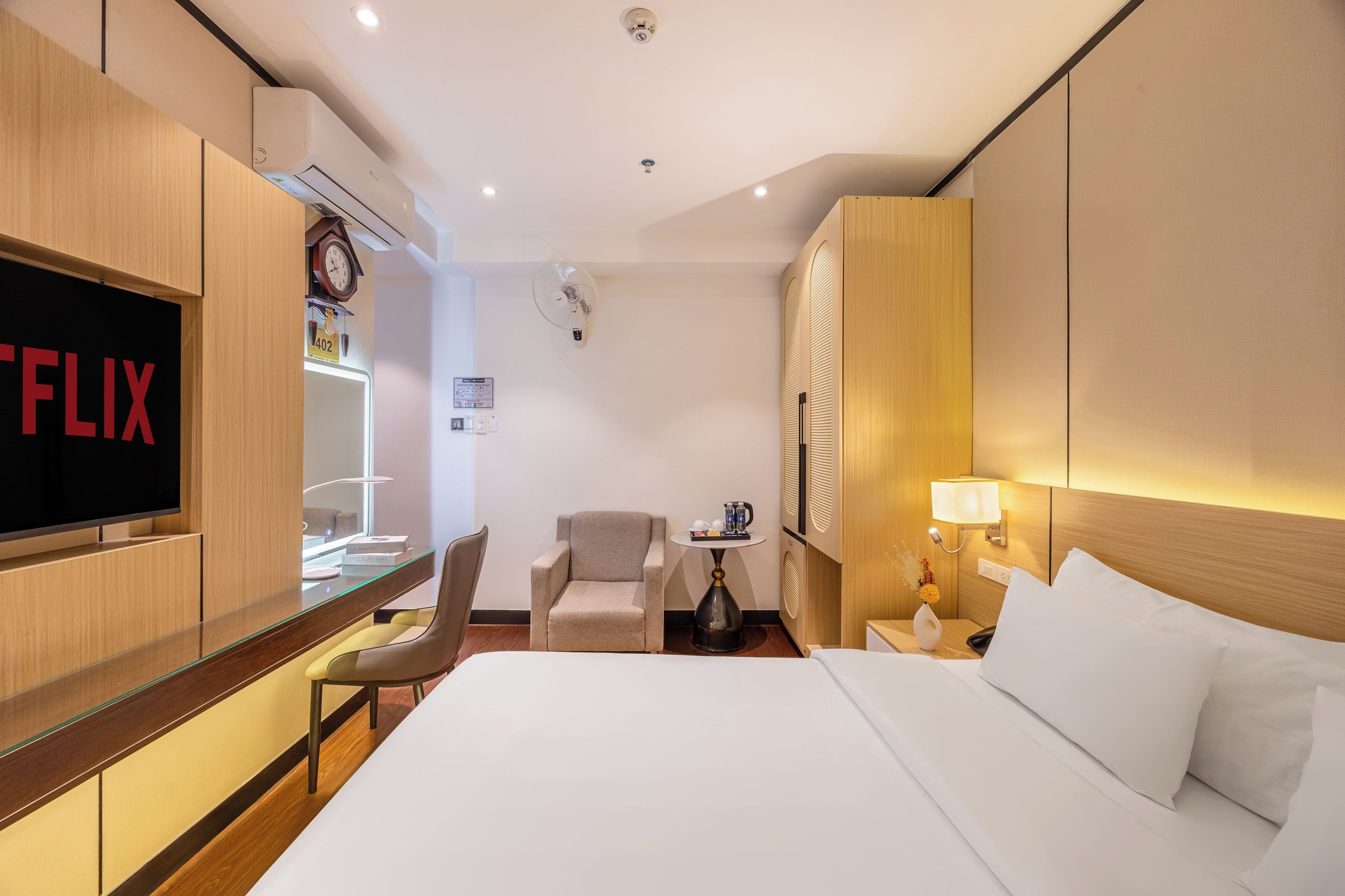 Habitación superior | 1 habitación, minibar y caja de seguridad en la habitación 