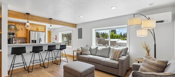 Downtown Loft 205 - Downtown McCall condo next to Payette Lake