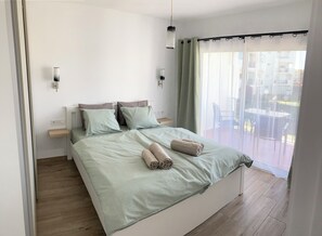 1 slaapkamer, een bureau, een strijkplank/strijkijzer, gratis wifi