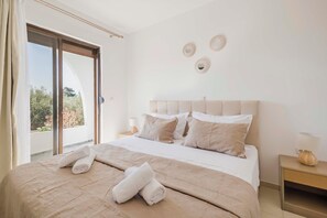 2 bedrooms, soundproofing, iron/ironing board, travel crib