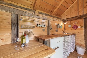 Family House, Multiple Bedrooms (The Old Barn near Kolpa River) | Private kitchenette | Fridge, oven, stovetop, dishwasher - Kolpa Holidays (Metlika)