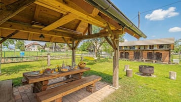 Family House, Multiple Bedrooms (The Old Barn near Kolpa River) | Outdoor dining