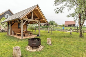 Khu ẩm thực ngoài trời