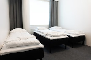 Chambre Quadruple, salle de bains privée
