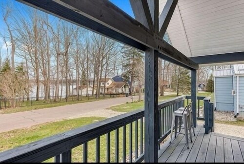 Short Description: Lakewood Bungalow | Screened Porch • 2 Baths • Basement Hangout • Walk to Lake• Onsite Laundry