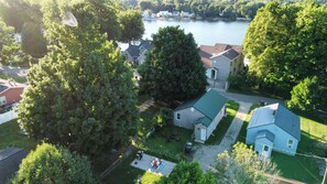 Exterior - Cozy lakeside retreat: perfect to experience all Michigan has to offer during fall and winter- from wineries and fall hikes to skiing, snowmobiling, and snow shoeing! (Coloma charter Township)