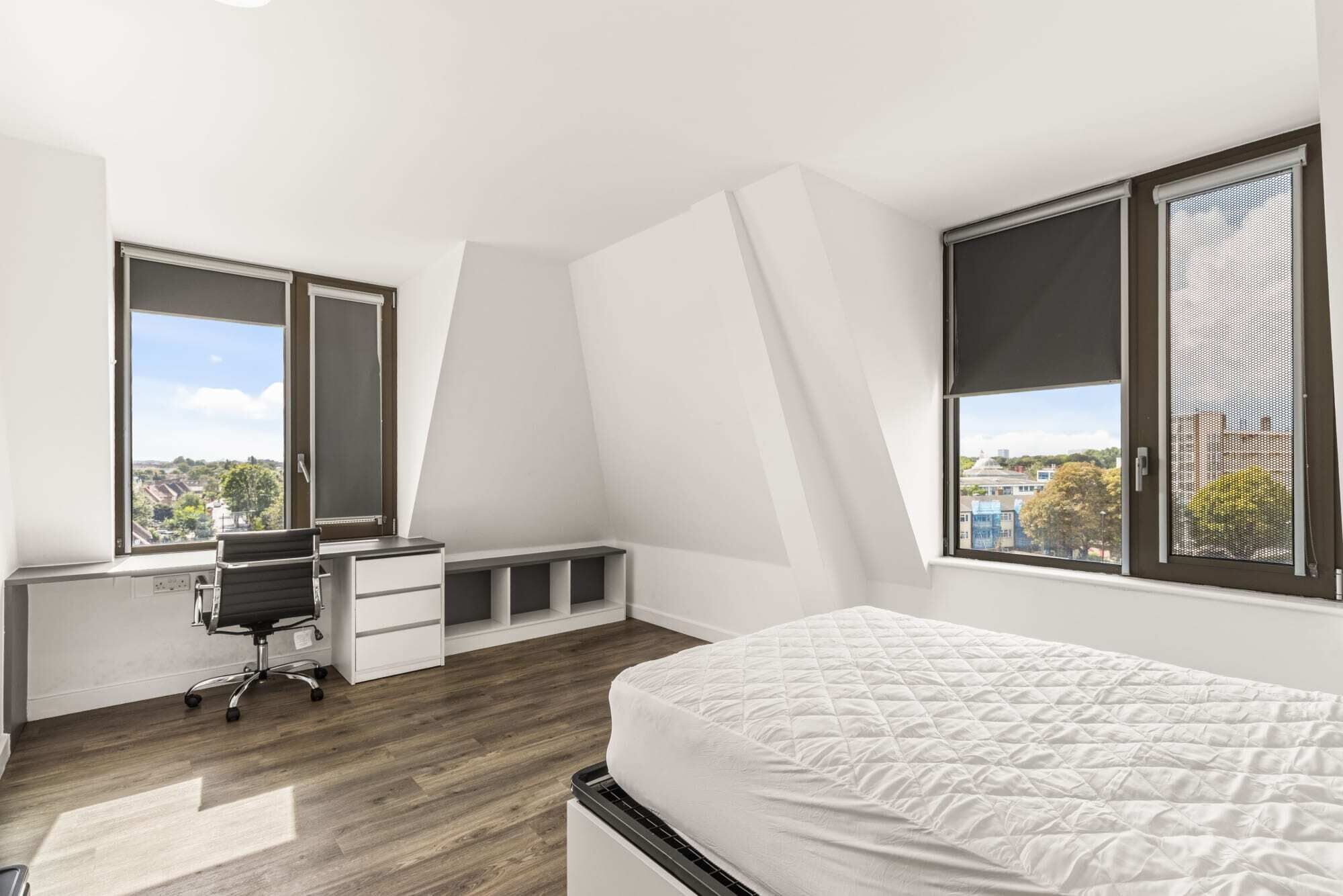 Premium Studio | Blackout curtains, iron/ironing board, free WiFi