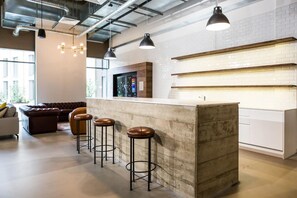 Coin salon dans le hall