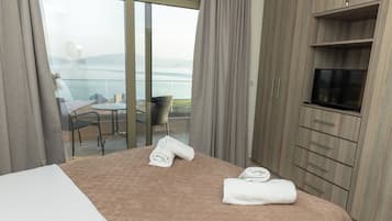 Afrodite, 1 Bedroom, Full Sea View | 1 habitación, caja de seguridad en la habitación y insonorización