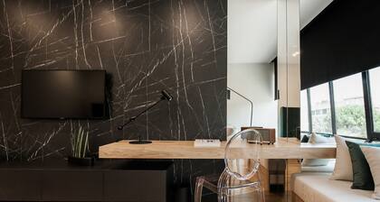 Side by Side Suites in Athens Riviera by The Olon