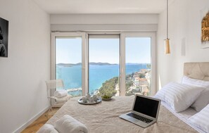 4 camere, ferro/asse da stiro, Wi-Fi gratuito, lenzuola