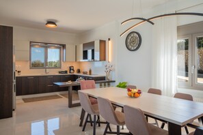 House | 4 bedrooms, soundproofing - Villa Atyfia - With Private Pool (Rethymno)
