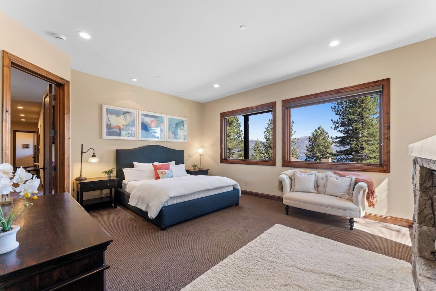 5 多间卧室、办公桌、熨斗/熨衣板、WiFi